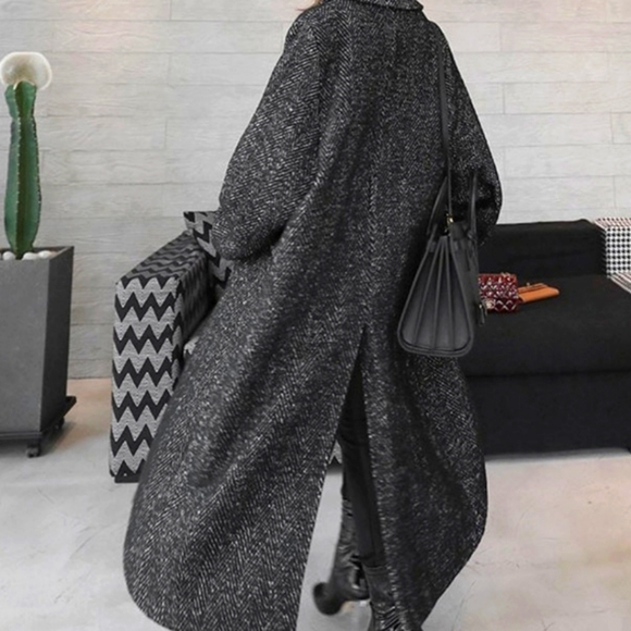 COMING SOON ⚠️🔜 LONG SLEEVE OVERSIZED WOVEN BLACK+ GREY  MELANGE COAT - Picture 1 of 4